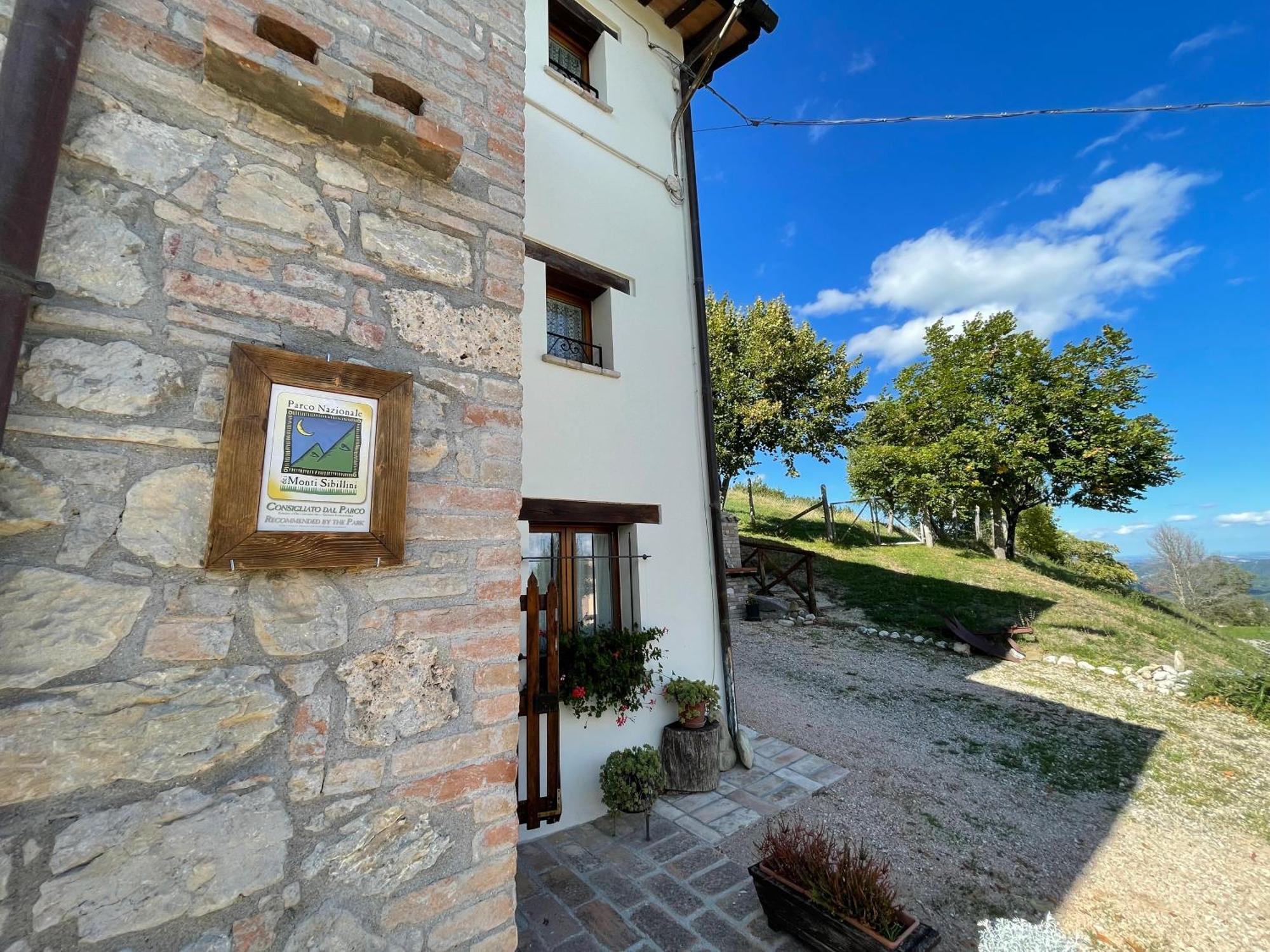 Agriturismo Le Castellare Montemonaco Dış mekan fotoğraf