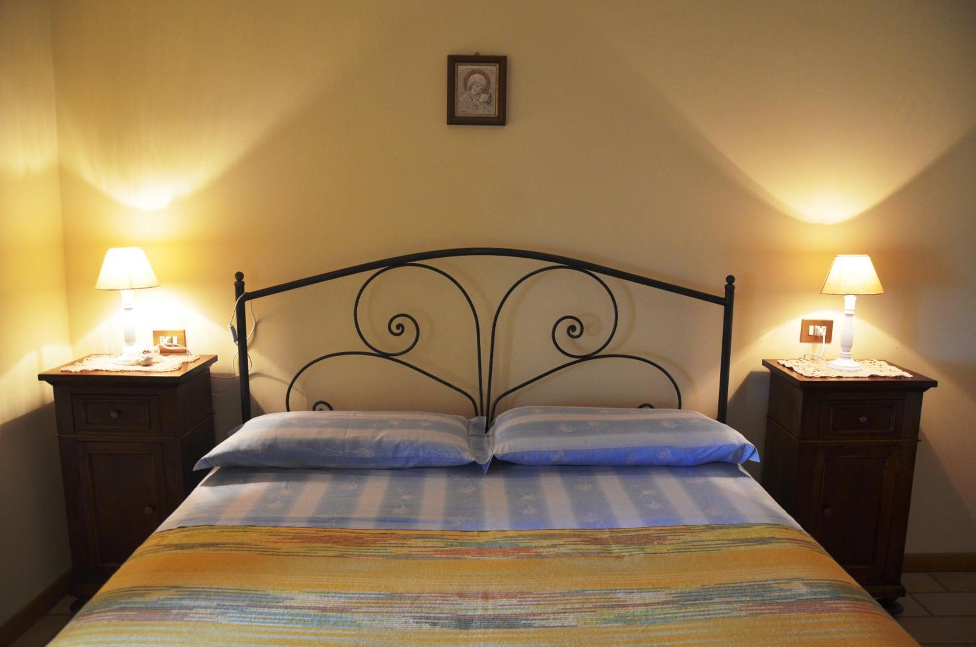 Agriturismo Le Castellare Montemonaco Oda fotoğraf